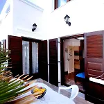 Emilia's House Апартаменты *