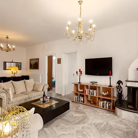 Emilia's House סנטוריני