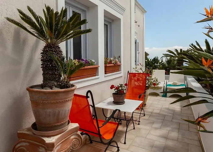 Emilia's House * Fira (Santorini)